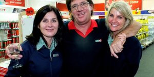 JJ Jonker saam met Eddie en Silvana Burger